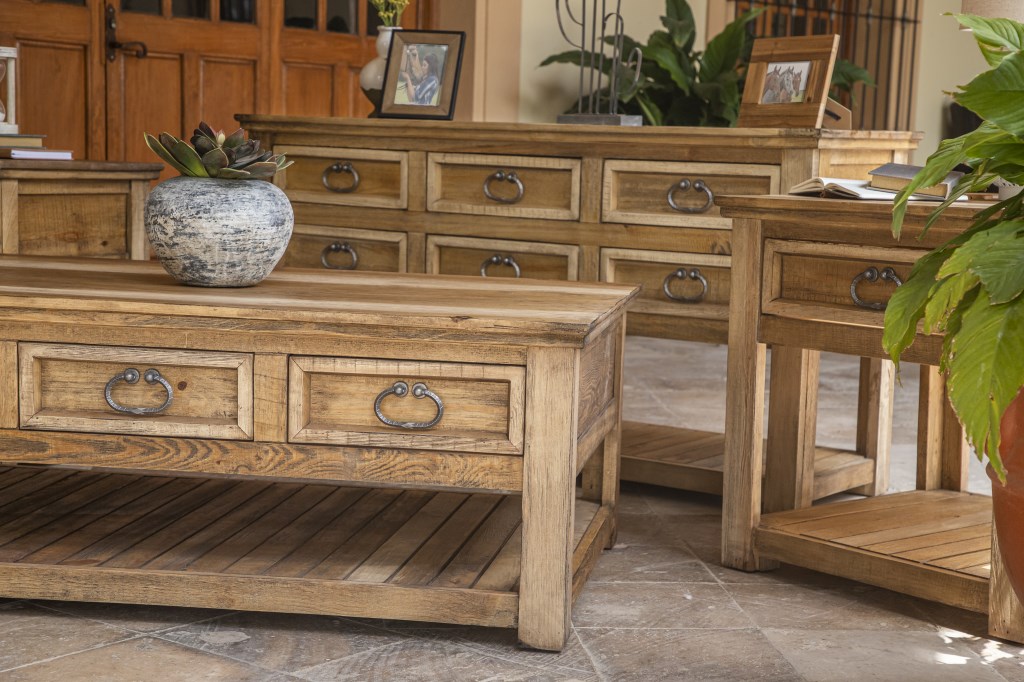 SABINAS COCKTAIL TABLE - Image 4